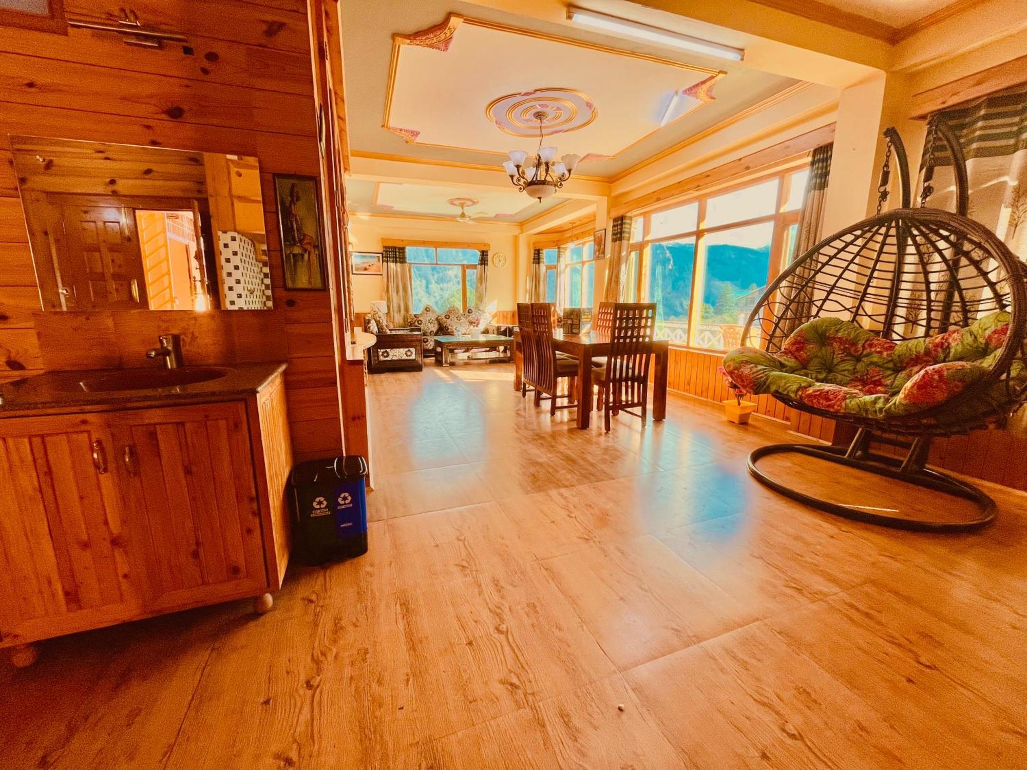 Woods Villa Cottage, Manali Exteriér fotografie